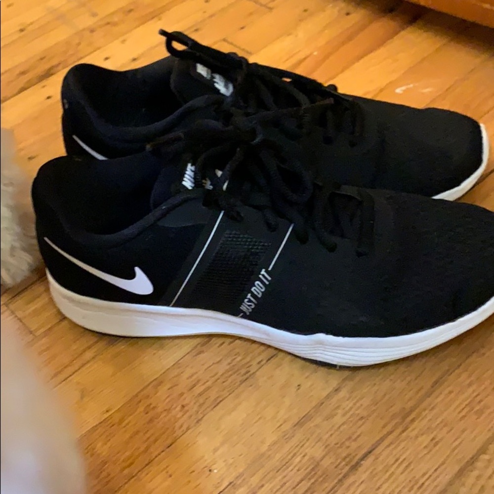 Nike City Trainer 2 shoes